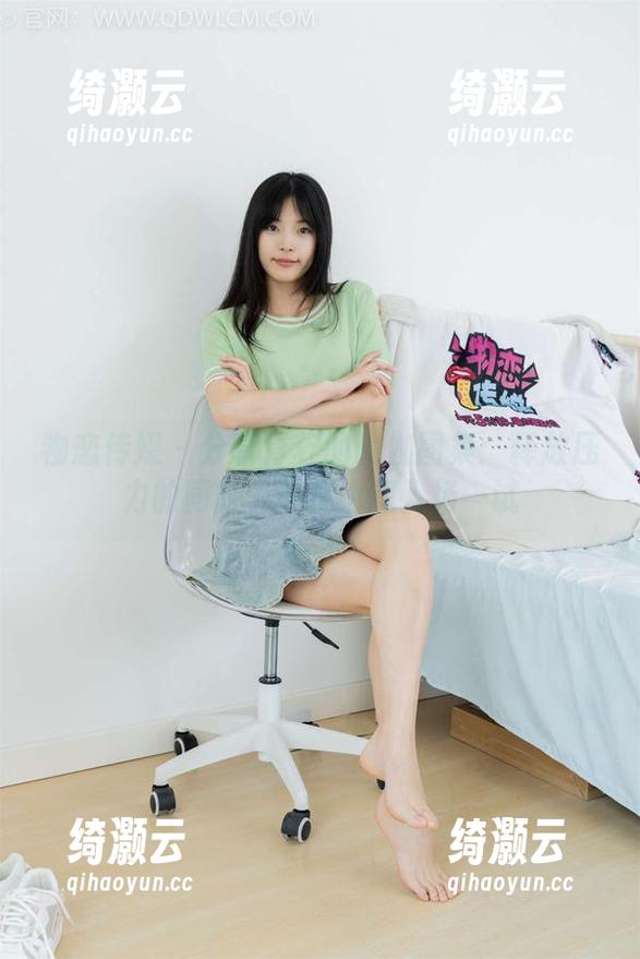 物恋传媒 - 分享青柠的瑜伽图集：释放压力的同时，让我也想入场一试