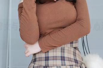 蕾丝修女与白银81的原图，不小心淹没在微妙的氛围中