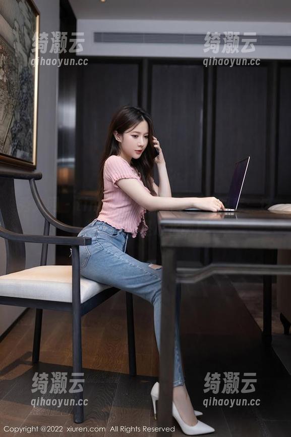 秀人网-tina_甜仔 秀人网 - tina_甜仔,游泳圈和图库:这一帧帧都是心水啊!