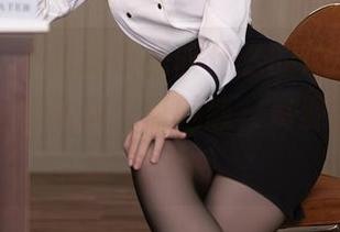秀人网 – 不知道该感叹什么的作品集，徐微微mia的低胸开襟魅惑，资源已经在这里了哦