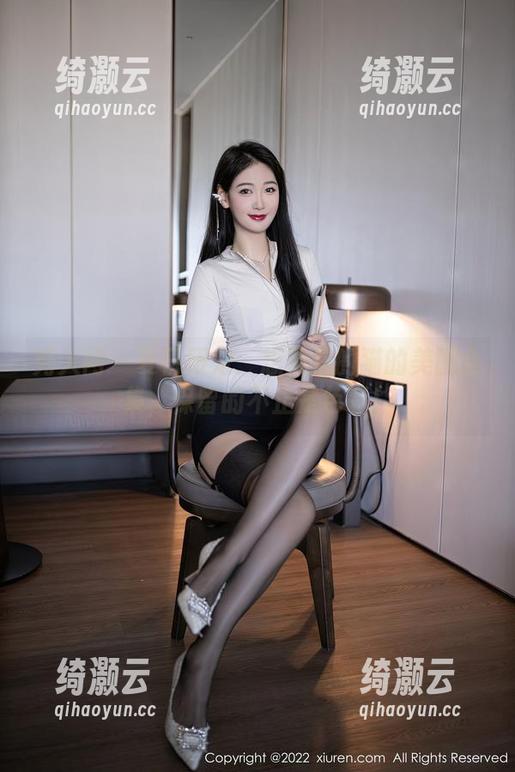 秀人网 - 夏日限定：想做你的猫的美图合集，保留的不止是色彩！