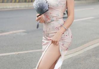 秀人网 – 隐秘的美图，林悠悠的日常照片让我想起什么，却又说不清楚。