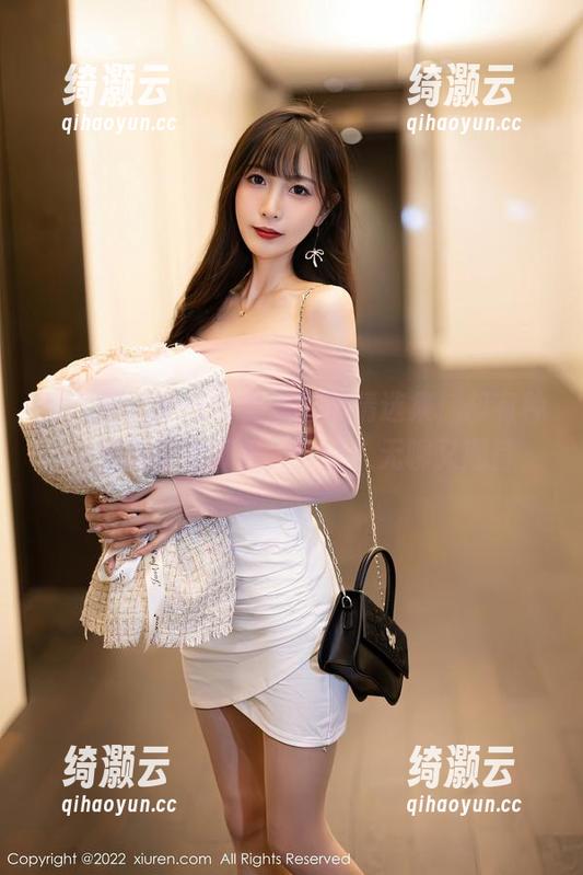 秀人网 - 学妹？是袁圆的精选集，却有种说不清的亲切感，真让人无聊又期待