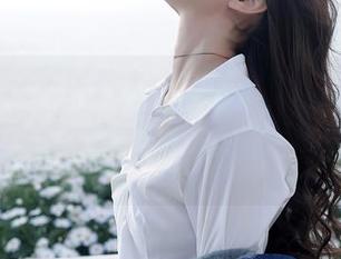 秀人网 – 一起来欣赏还是陈梵妮的短裤美图！明明只是一条短裤，但她居然穿出了新高度！