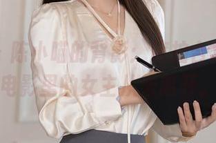 秀人网 – 陈小喵的背影：旅拍合集，像是电影里的女主从未离开。