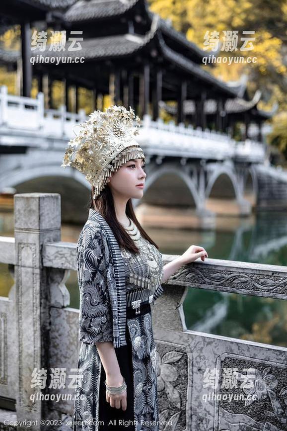 秀人网-颜浅浅Cindy 秀人网 - 颜浅浅Cindy给你送来了最新的丝袜作品更新,快来瞧瞧这穿搭的小心思吧!