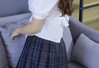绮梦摄影 – 原图女孩上身，私房照里的小艺是谁家的萌宠？