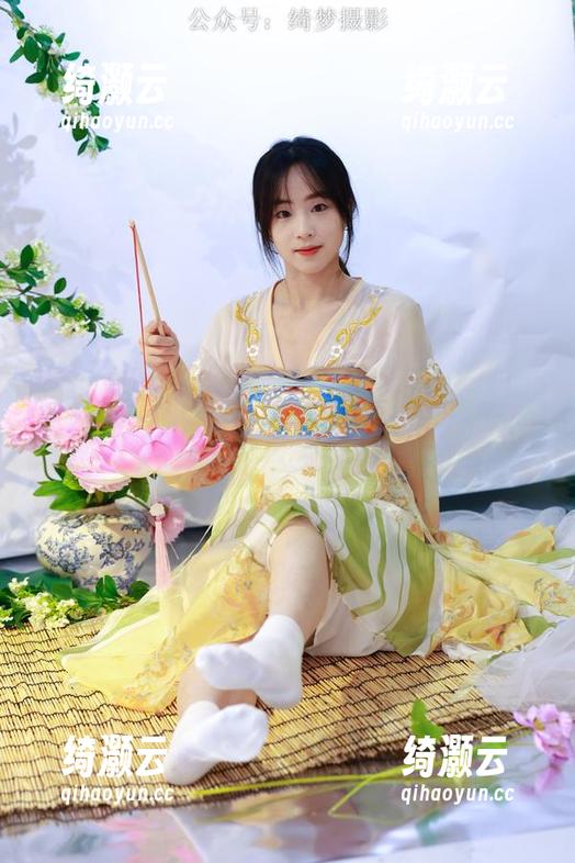 绮梦摄影 - 福利警报！章章职业装图片来袭，就是那么养眼