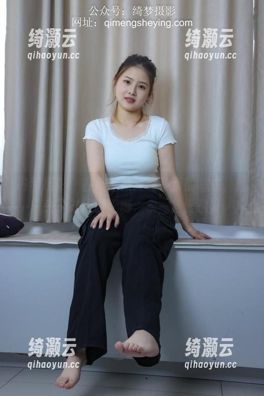 绮梦摄影 - 在线图集尽在蔡蔡的睡衣，迷失了时间的无聊，求一丝惬意。