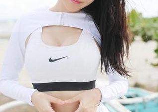 美媛馆 – 分享Evelyn艾莉的最新写真，每一张都像是无意间捉到的秘密。