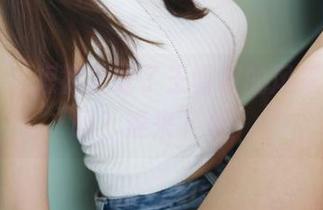 美媛馆 – 短裤见证了王馨瑶的风采，想要吗？速来下载！