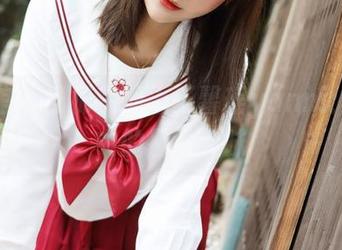美媛馆 – 当棉袜遇上王馨瑶yanni：写真中的日常趣味