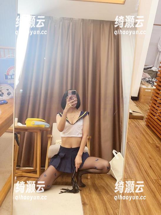 胜利的小生活 微密圈 - 谁能抵御胜利的小生活的水手裙套图更新?真是醉了啊…