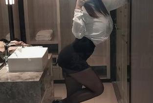 邻家的老婆变得不那么邻家了，自闭颜球球写真全集，买不了吃亏的！
