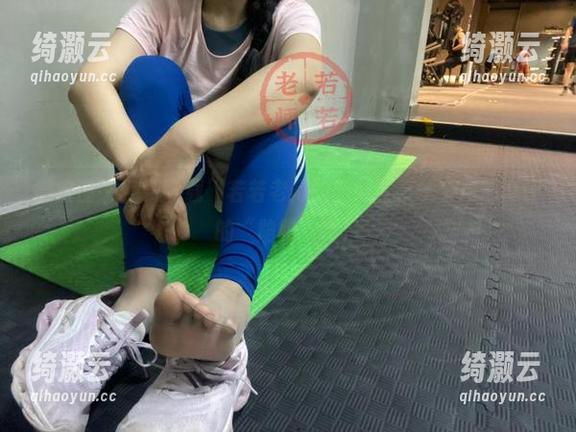 微密圈 - 免费下载“若若老师的学妹”，一个用心设计的“陷阱”啊！