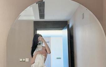 微密圈 – 葛征那件粉色蕾丝，宛如梦境中的小撩动，哪里下载？要顶配的！