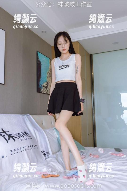 袜啵啵-小安 袜啵啵 - 小安的JK合集:网盘里的校园梦游记