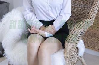 袜啵啵 – 甜甜圈在线，借瑜伽裤里的丝线畅聊花絮的趣事