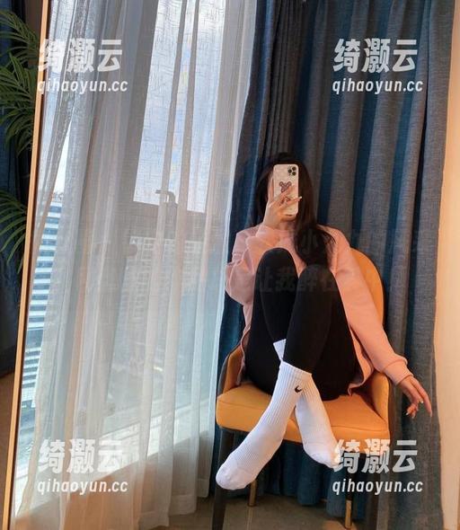 软妹小九九 微密圈 - 镂空的轻盈,软妹小九九的风采,网盘里的作品总是让我醉在其中!