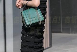 白色热裤，走哪儿都是焦点！魔镜街拍写真汇总