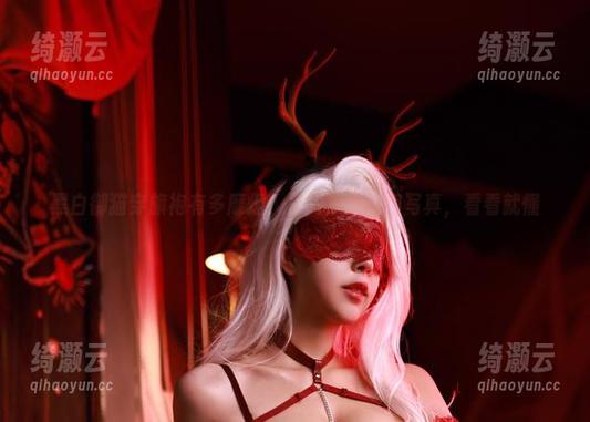 黑白御猫 黑白御猫穿旗袍有多靡烟?只需下载这组写真,看看就懂